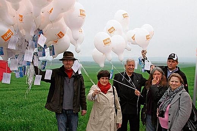 Oe DPund Luftballons 060513